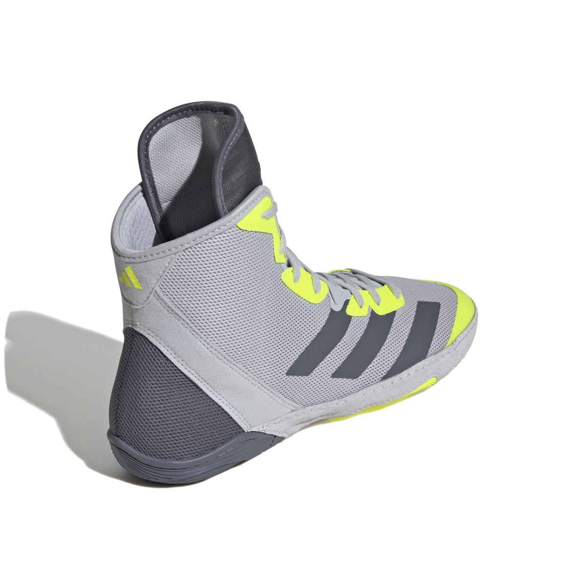 product/a/d/adidas_ig2016_7_footwear_photography_back_lateral_top_view_white.jpg