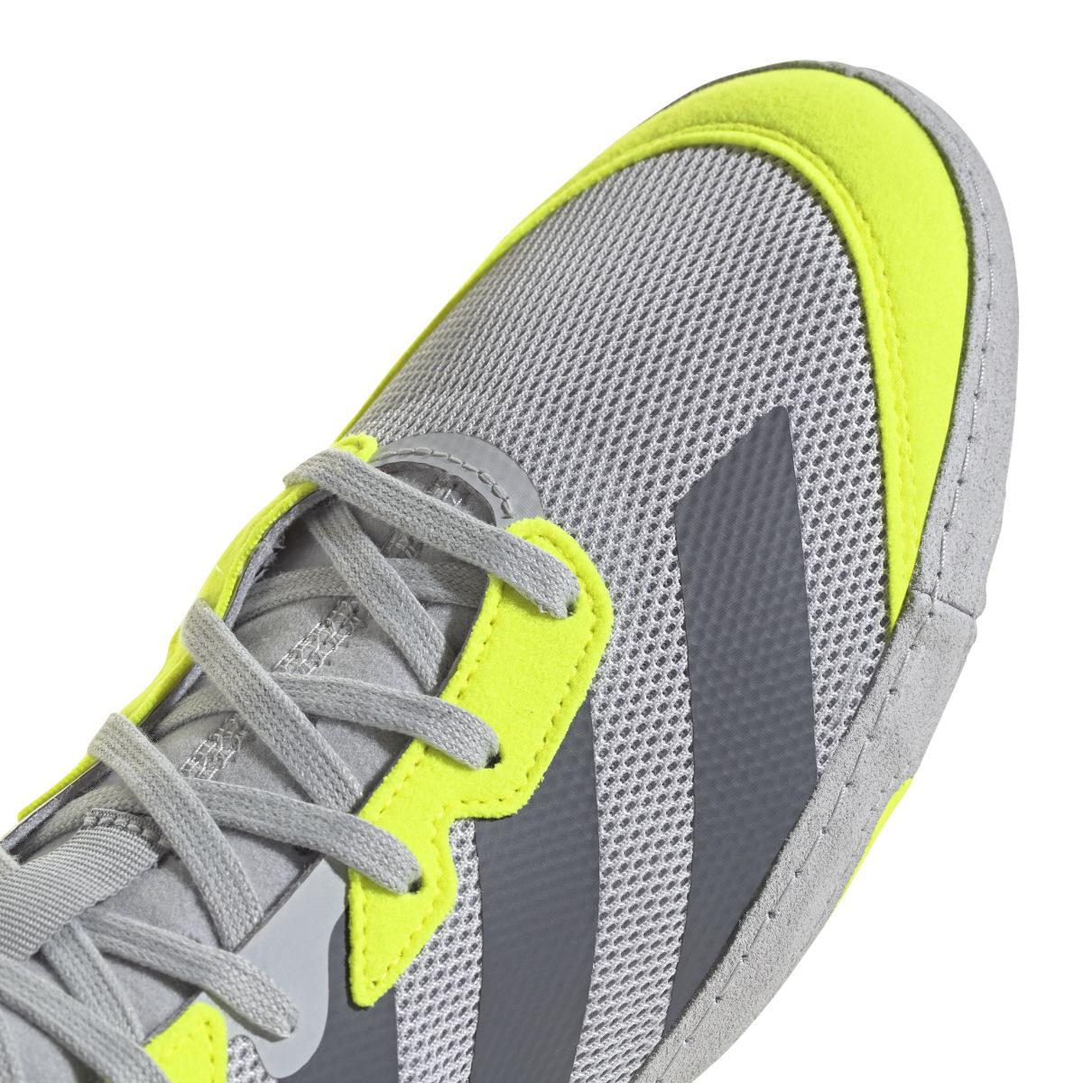 product/a/d/adidas_ig2016_9_footwear_photography_detail_view_2_white.jpg
