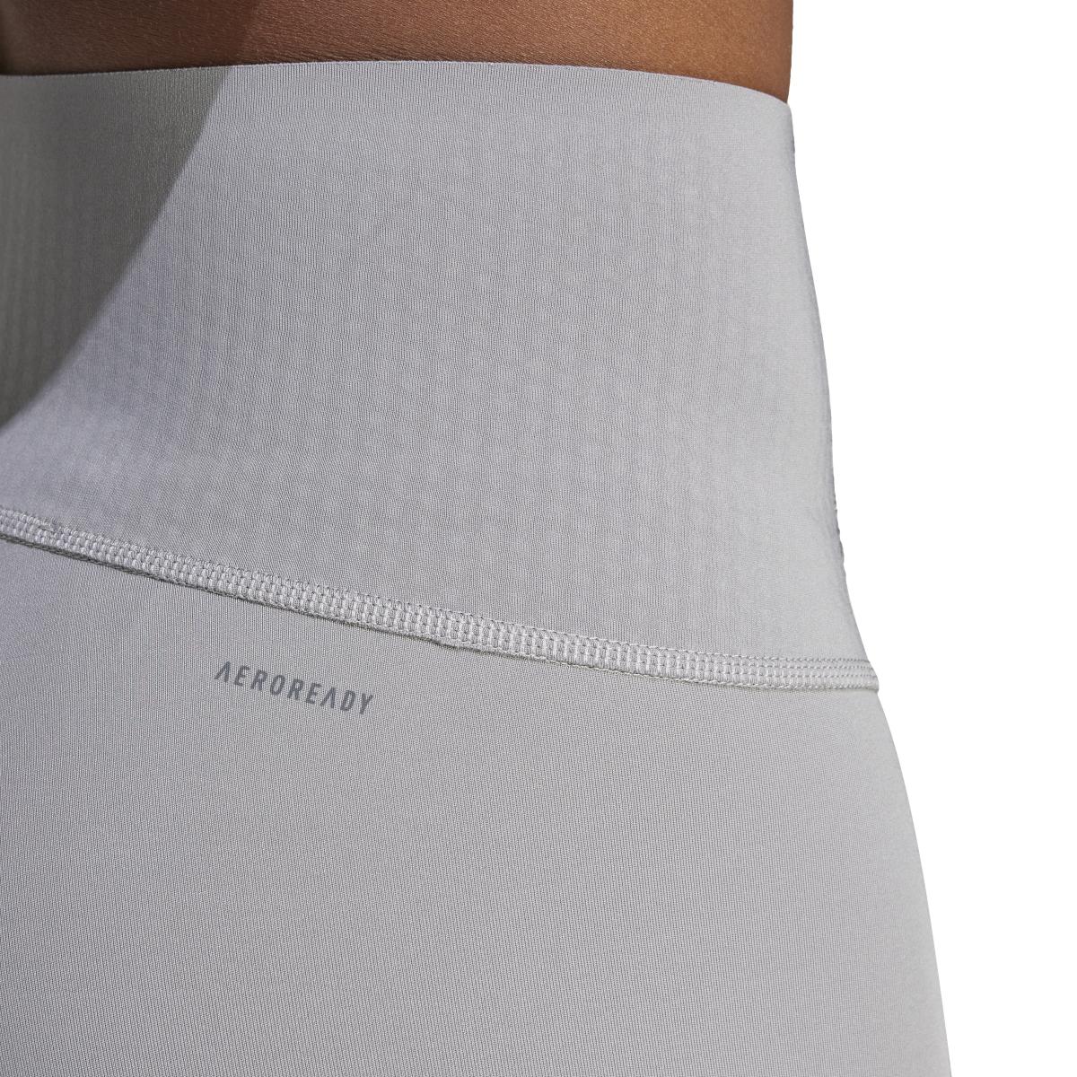 product/a/d/adidas_it6748_7_apparel_on_model_detail_view_2_white-nw0324.jpg