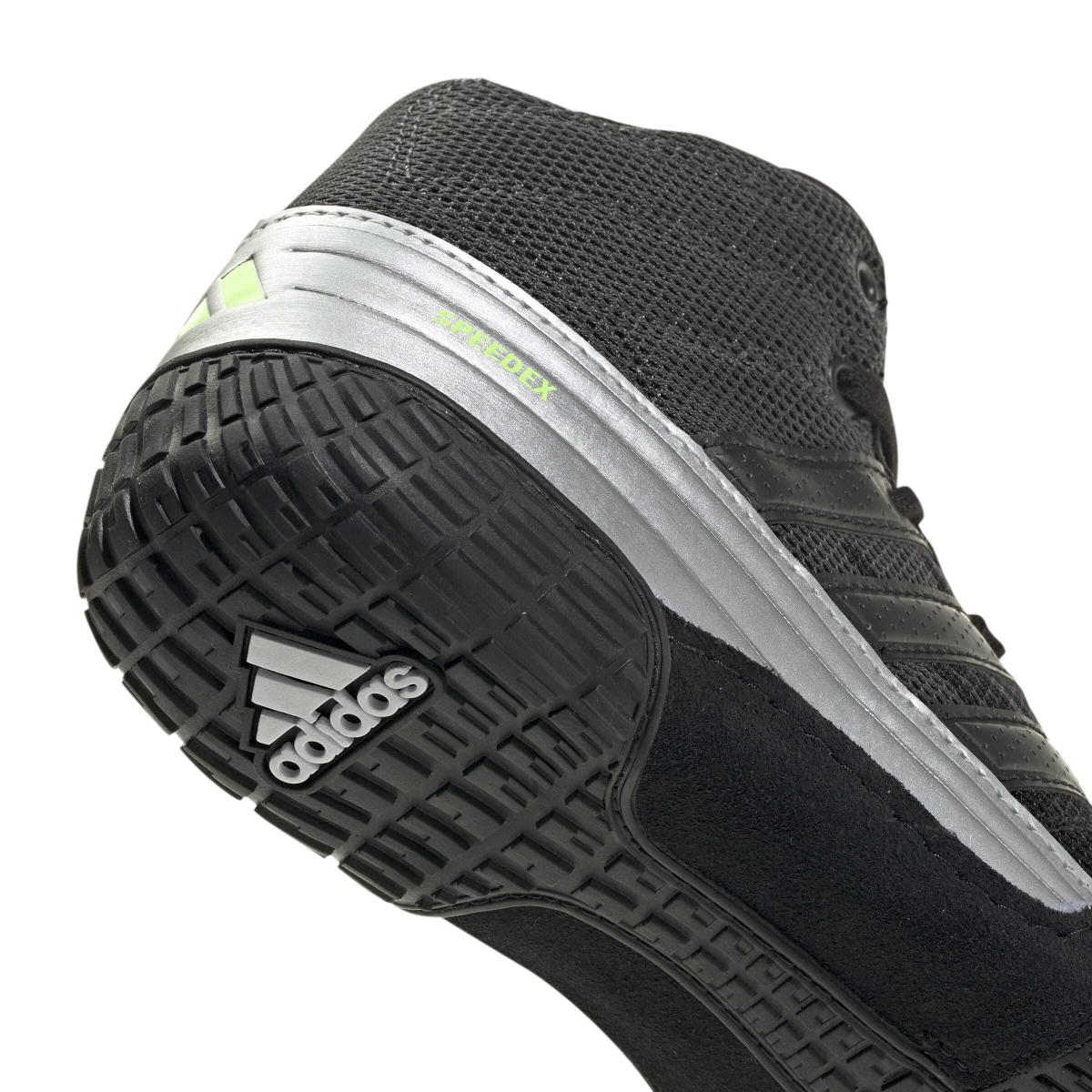 product/a/d/adidas_jq1338_8_footwear_photography_detail_view_1_white.jpg