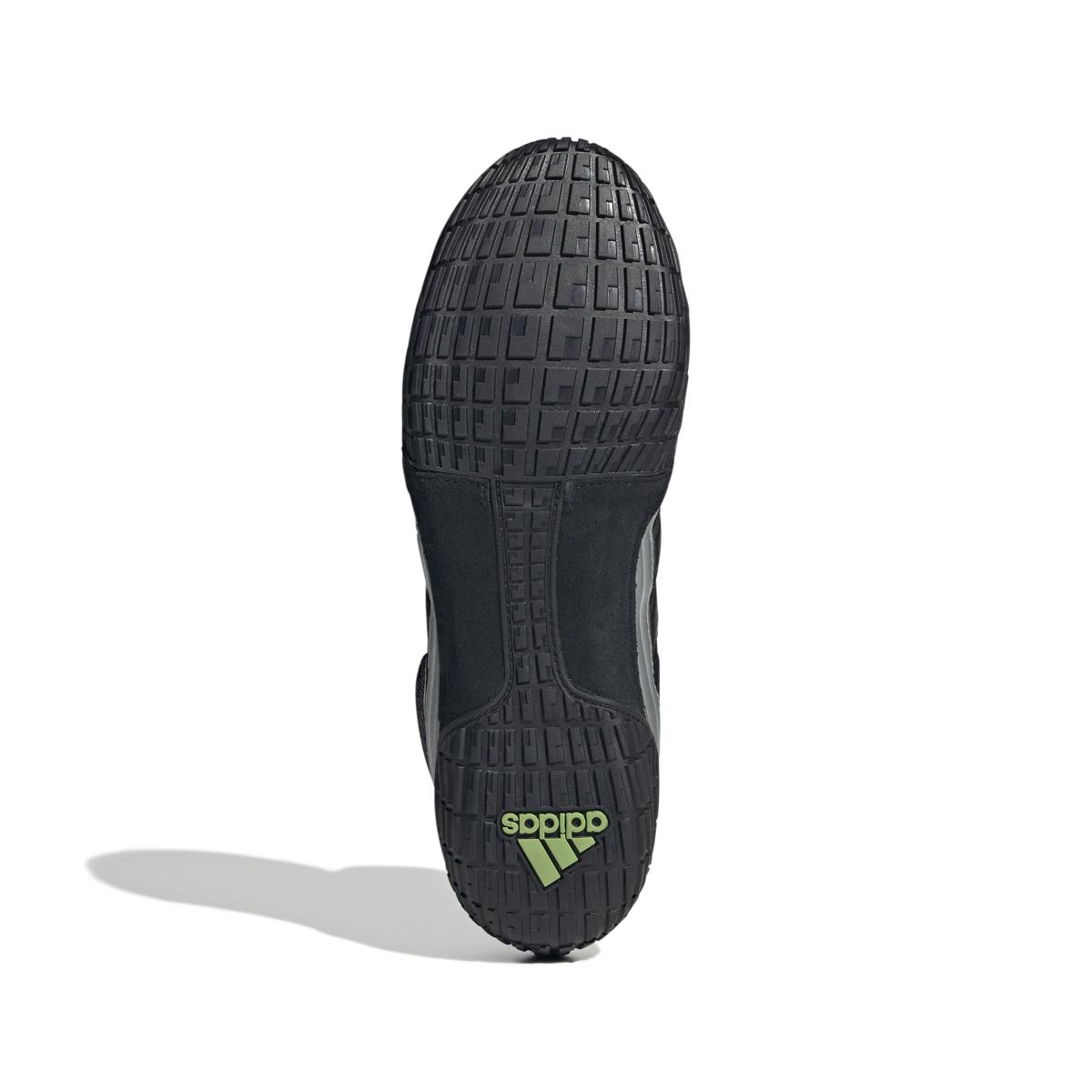 product/a/d/adidas_jq4981_4_footwear_photography_bottom_view_white.jpg