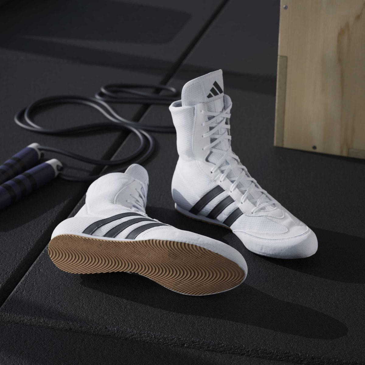 product/a/d/adidas_jq9162_16_footwear_photography_heromrktng_view_4-nw091625.jpg