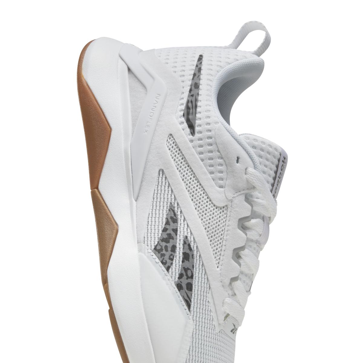 product/r/e/reebok_hq4224_6_footwear_photography_detail_view_1_white_000.jpg