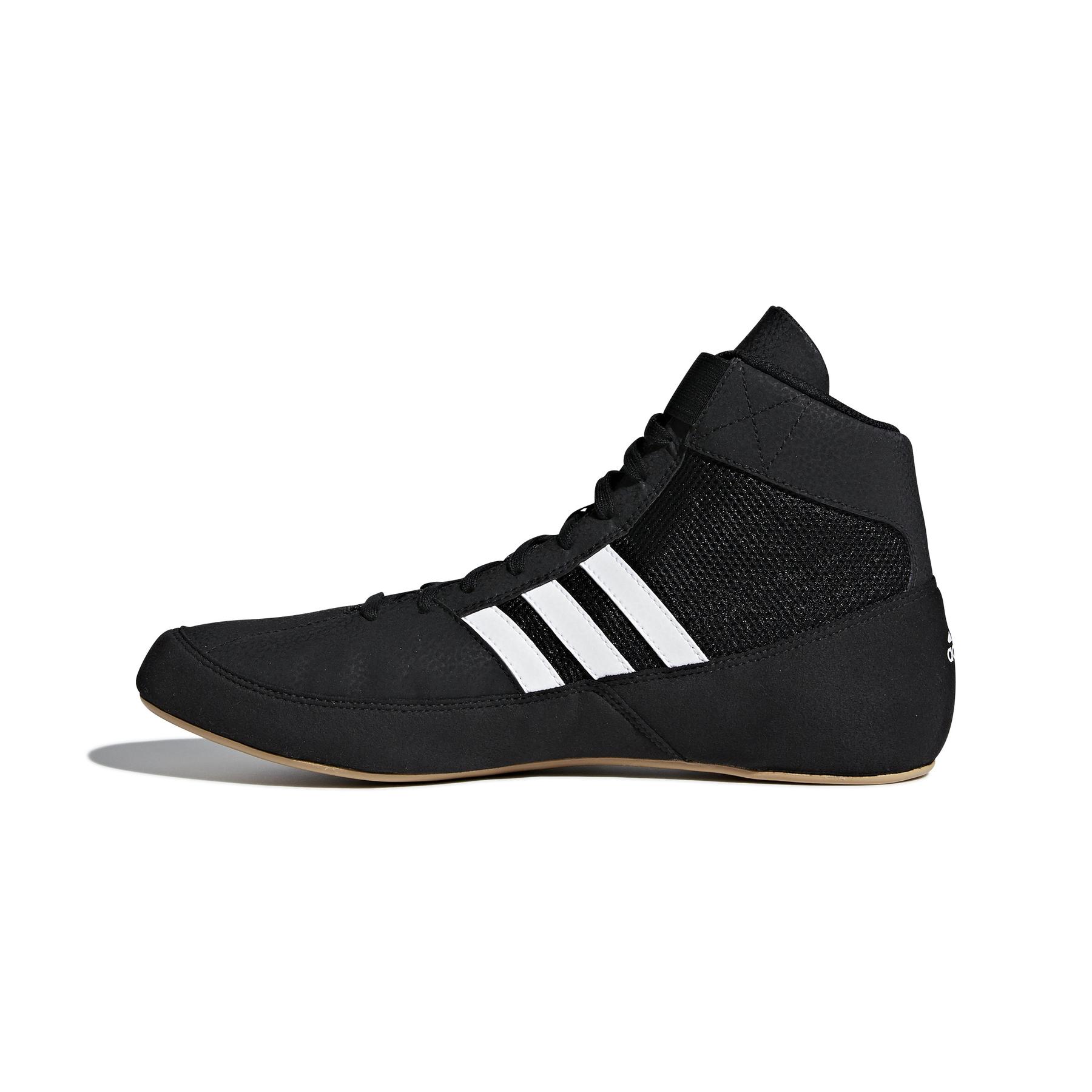product/a/d/adidas_aq3325_5_footwear_photography_side_medial_center_view_white-nw052424.jpg