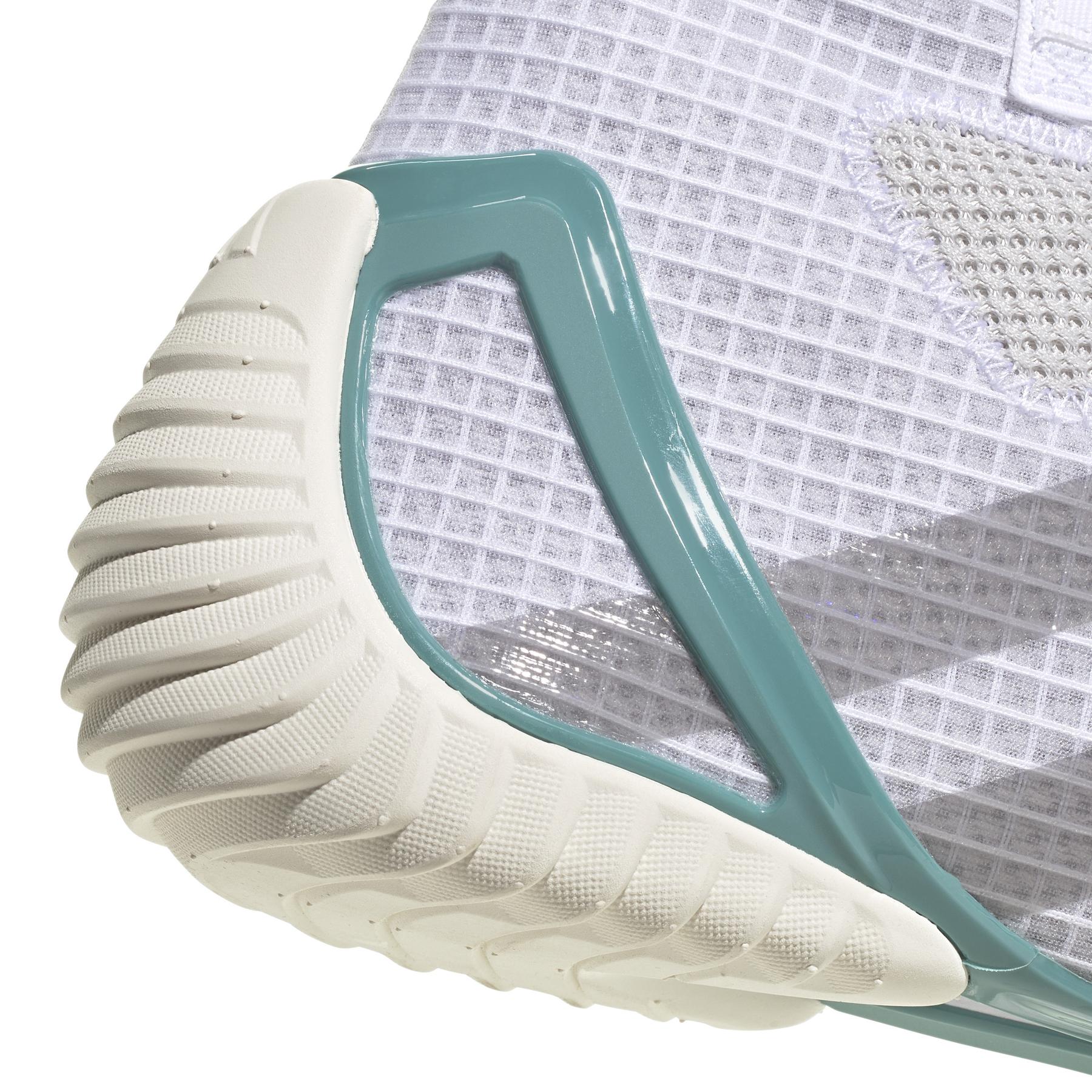 product/a/d/adidas_jp9865_9_footwear_photography_detail_view_2_white.jpg