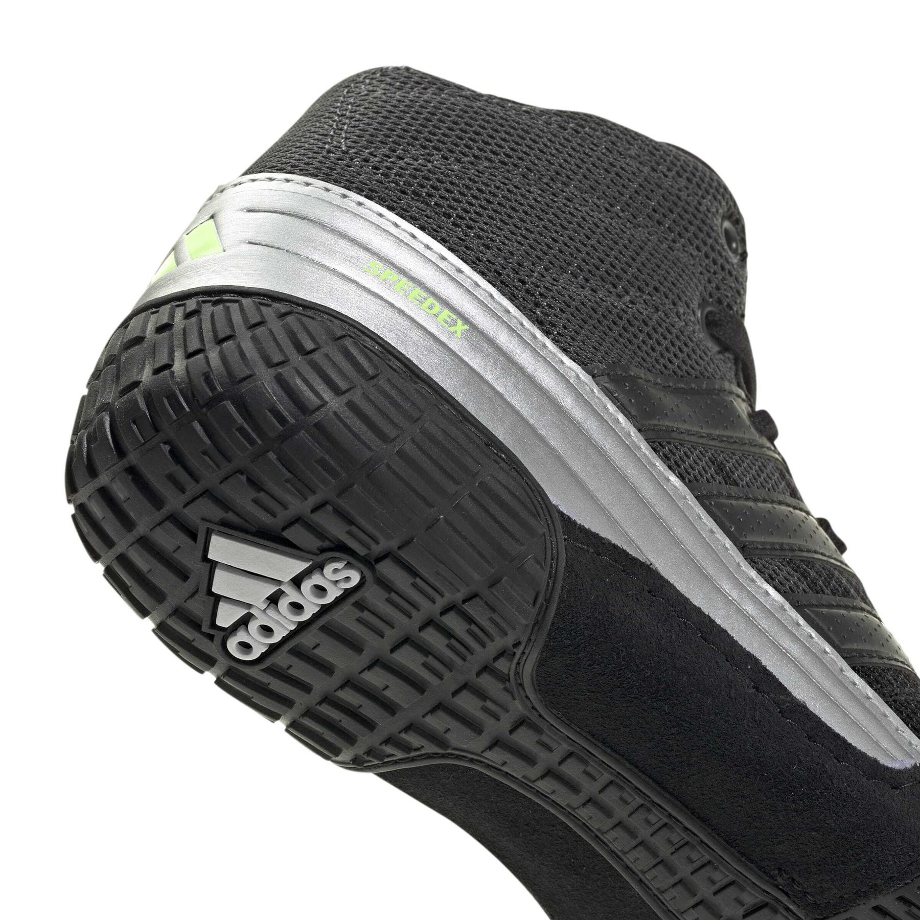 product/a/d/adidas_jq1338_8_footwear_photography_detail_view_1_white.jpg