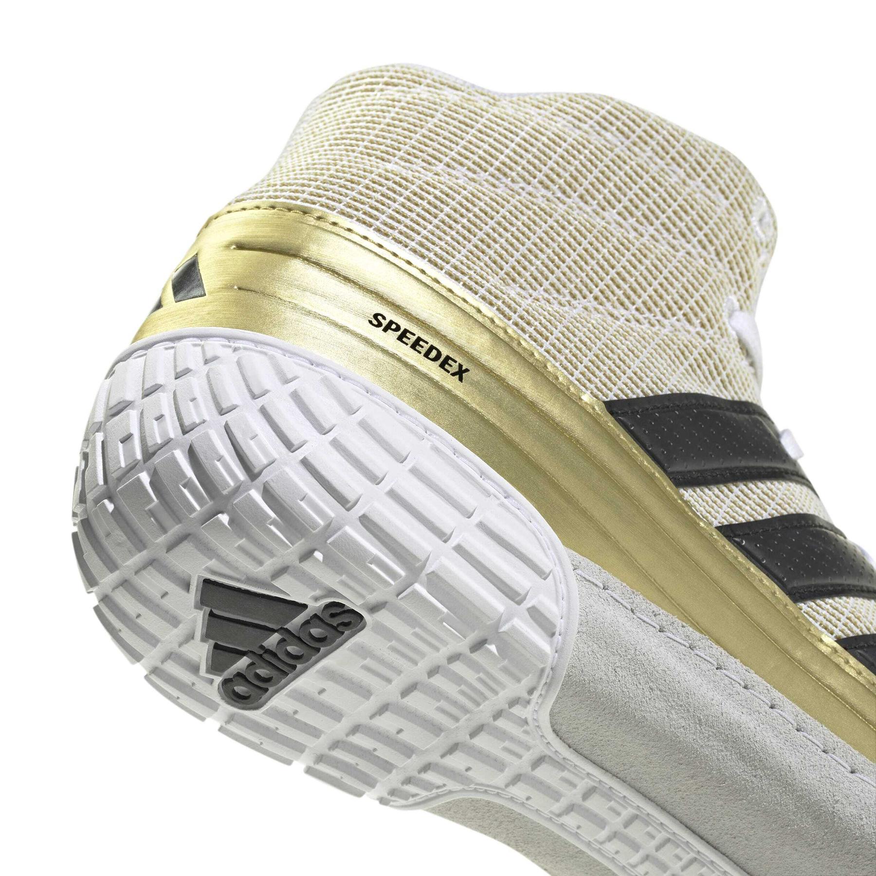 product/a/d/adidas_jq4982_8_footwear_photography_detail_view_1_white.jpg