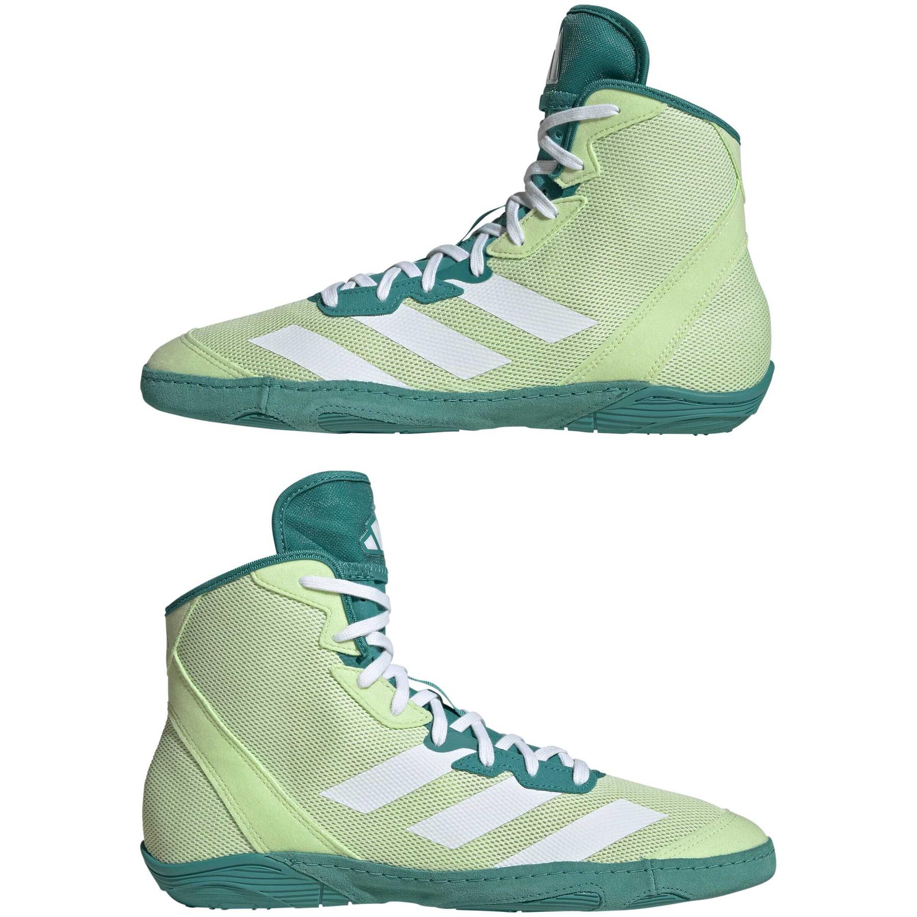 product/a/d/adidas_jq4991_10_footwear_photography_mirrored_pair_view_white-nw091625.jpg