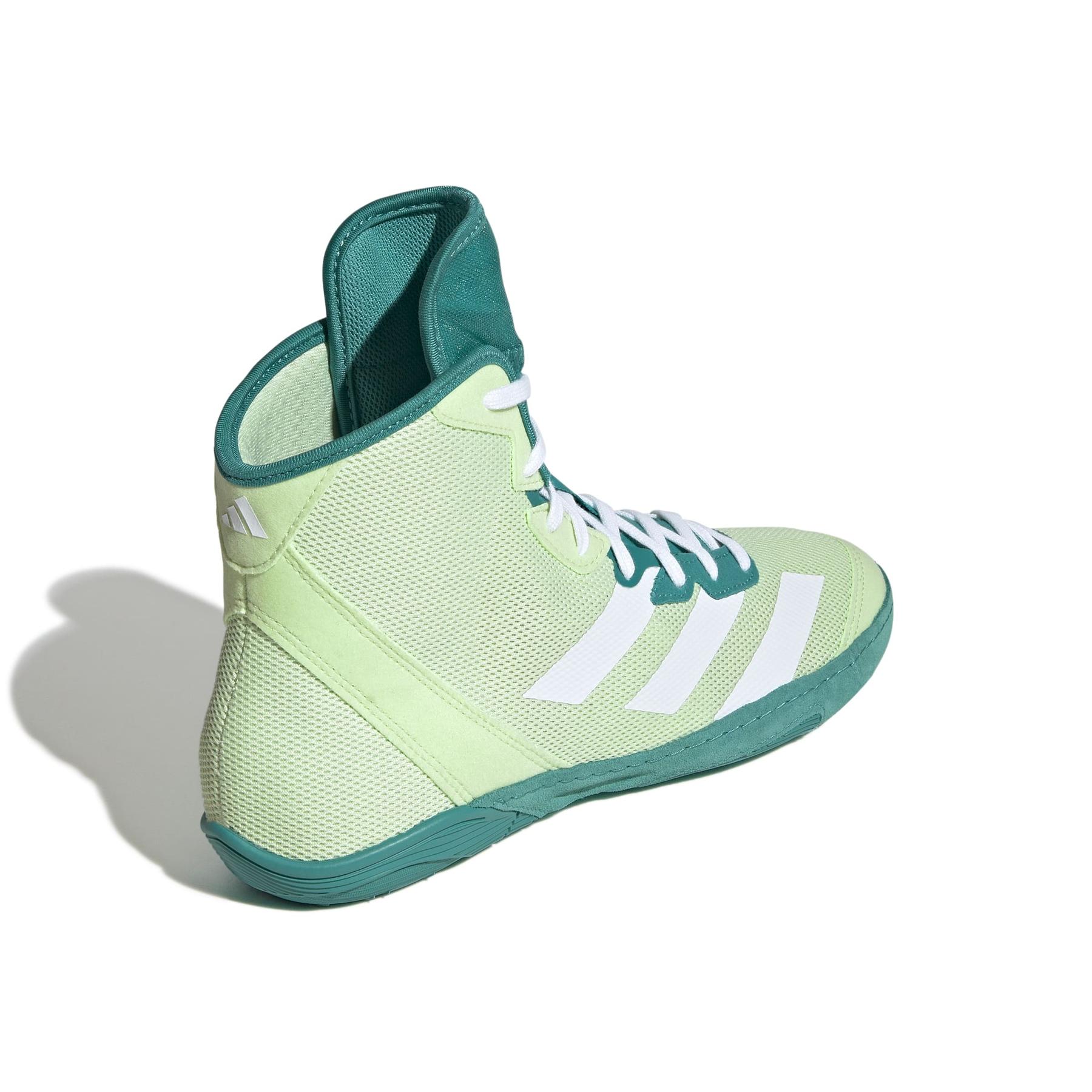product/a/d/adidas_jq4991_7_footwear_photography_back_lateral_top_view_white-nw091625.jpg