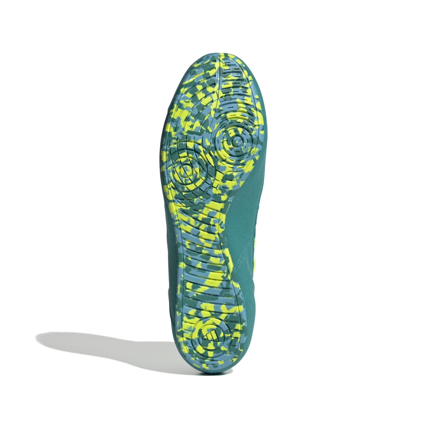 product/a/d/adidas_jq4993_4_footwear_photography_bottom_view_white.jpg