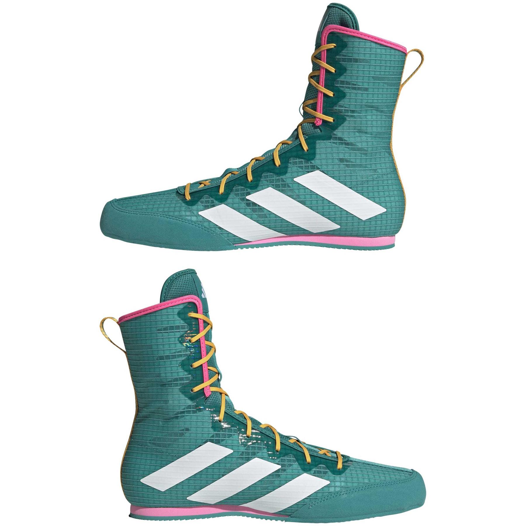 product/a/d/adidas_jr5382_10_footwear_photography_mirrored_pair_view_white-nw091725.jpg