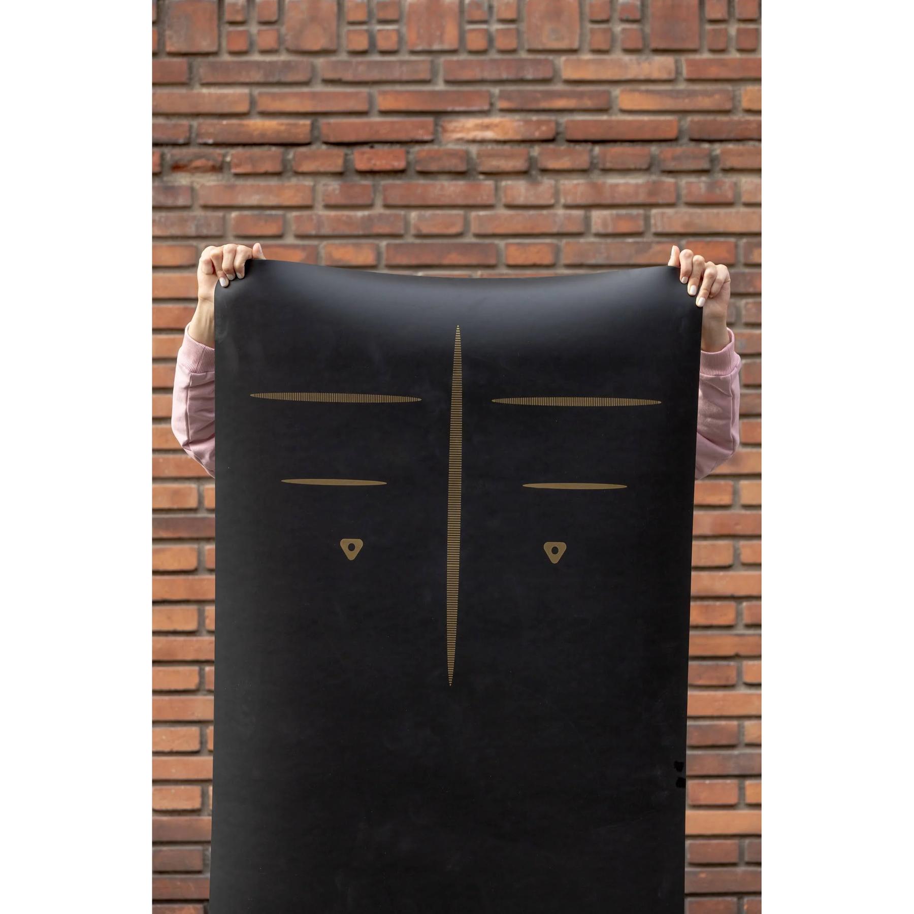 product/b/l/blum_7202-tapis-alg_noir_1.jpg