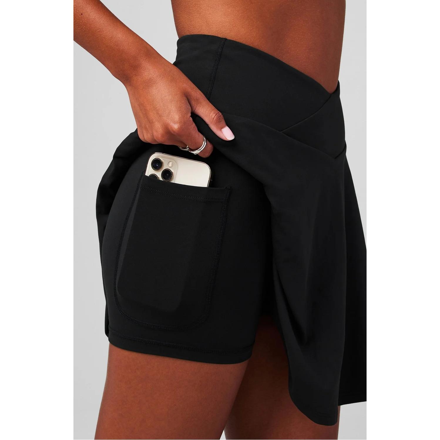 product/f/a/fabletics_si2458821-0001_black_2.jpg