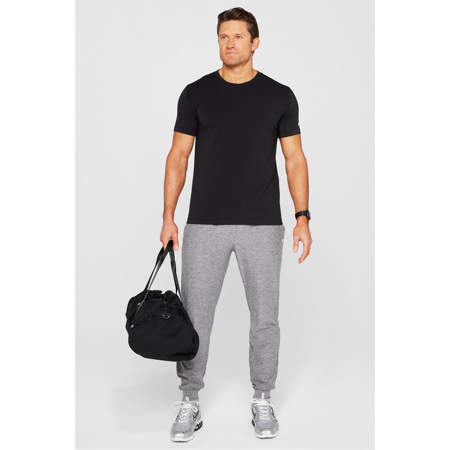 product/f/a/fabletics_ss2044523-0001_black_3.jpg