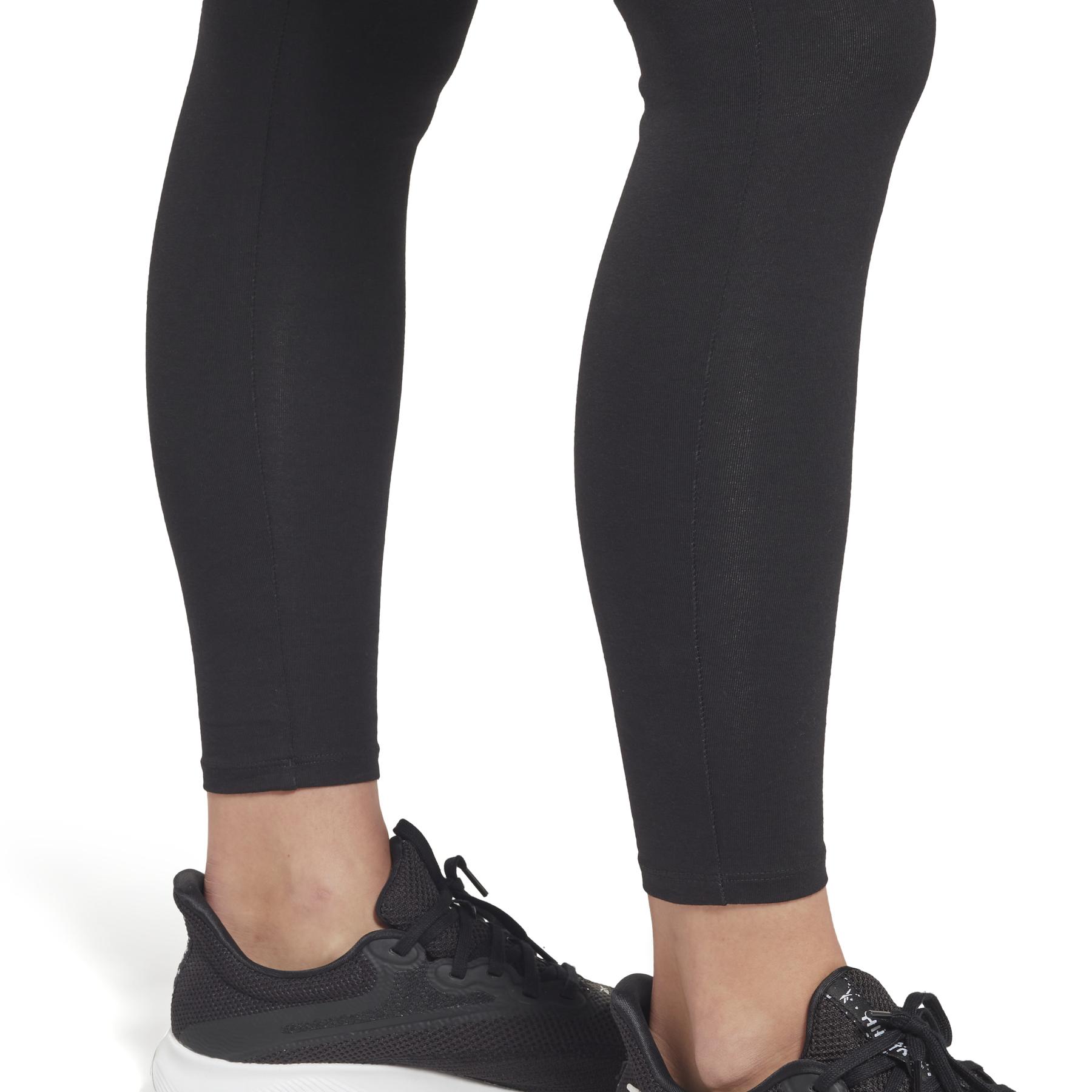 product/r/e/reebok_ht8060_6_apparel_on_model_detail_view_2_white.jpg