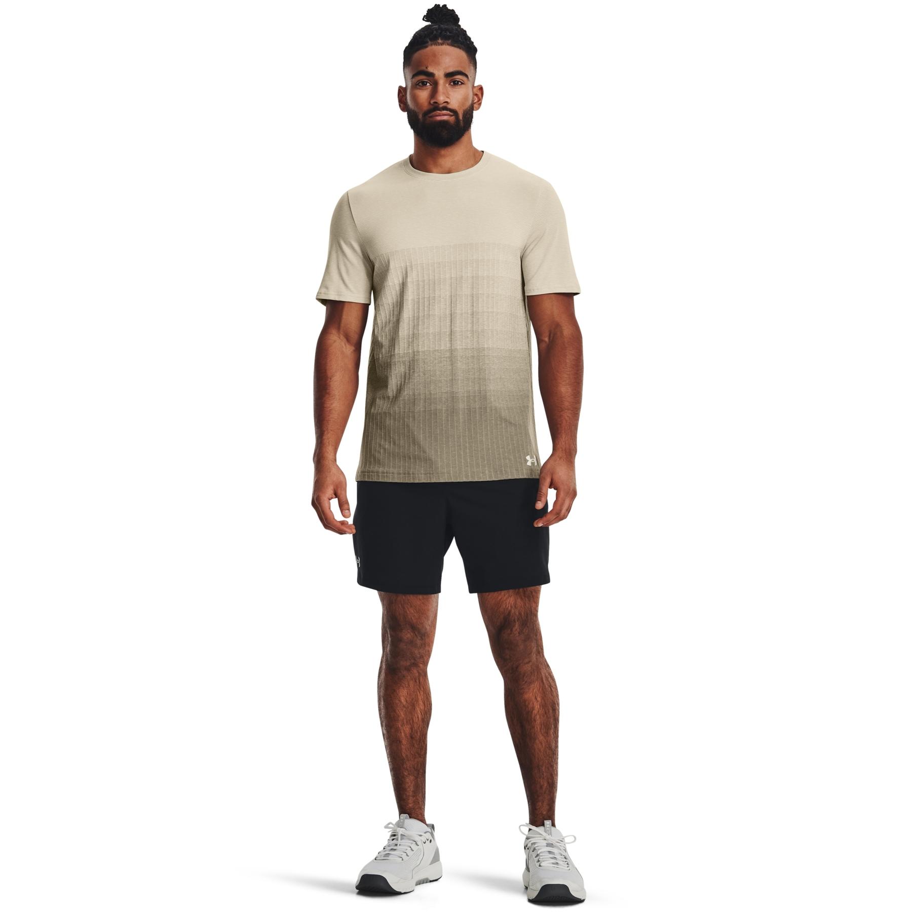 product/u/n/under-armour_1373718-001_2.jpg